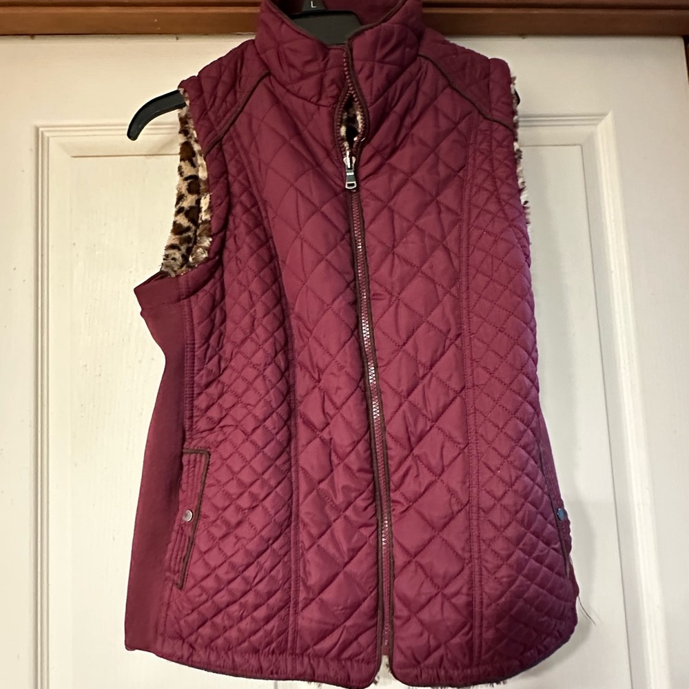 Quilted Burgundy reversible Vest with Leopard lining